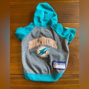 Dolphins shirt, small
